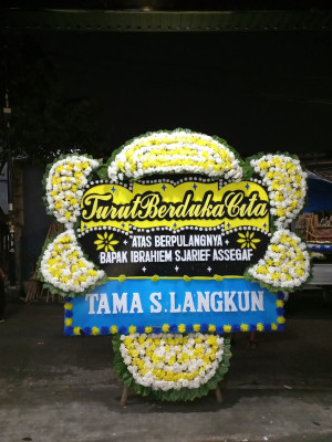 Papan Bunga Duka di Kepulauan Ambai