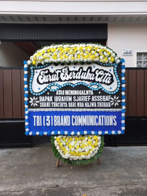Papan Bunga Duka di Kepulauan Ambai